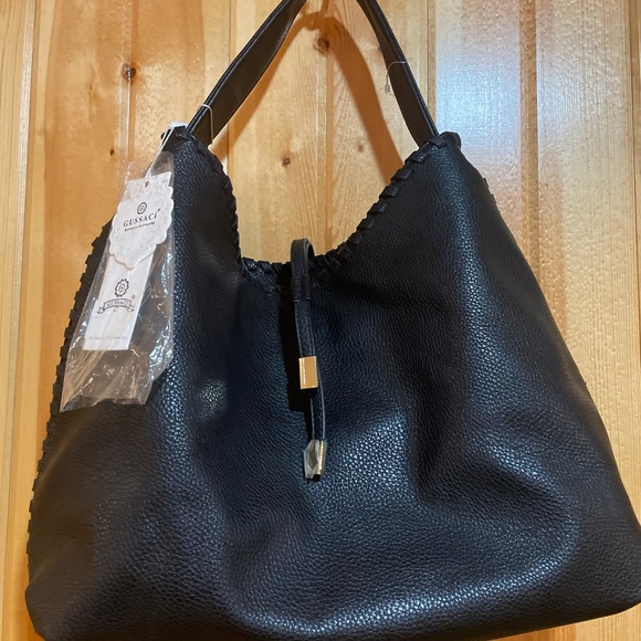 Beautiful NWT Gussaci black shoulder bag - Picture 2 of 9